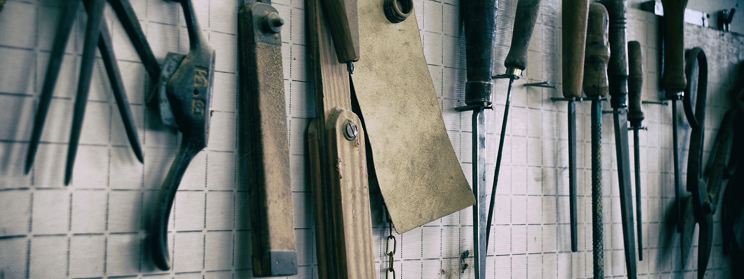 Mobili Bongiovanni - Laboratorio - Attrezzi